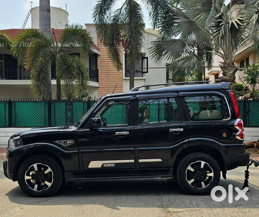 Mahindra Scorpio S11 Mt 7s, 2023, Diesel