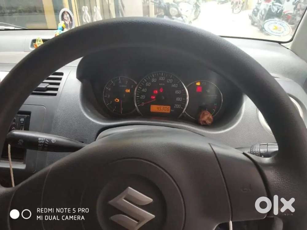 Maruti Suzuki Swift 2011 Petrol 70000 Km Driven