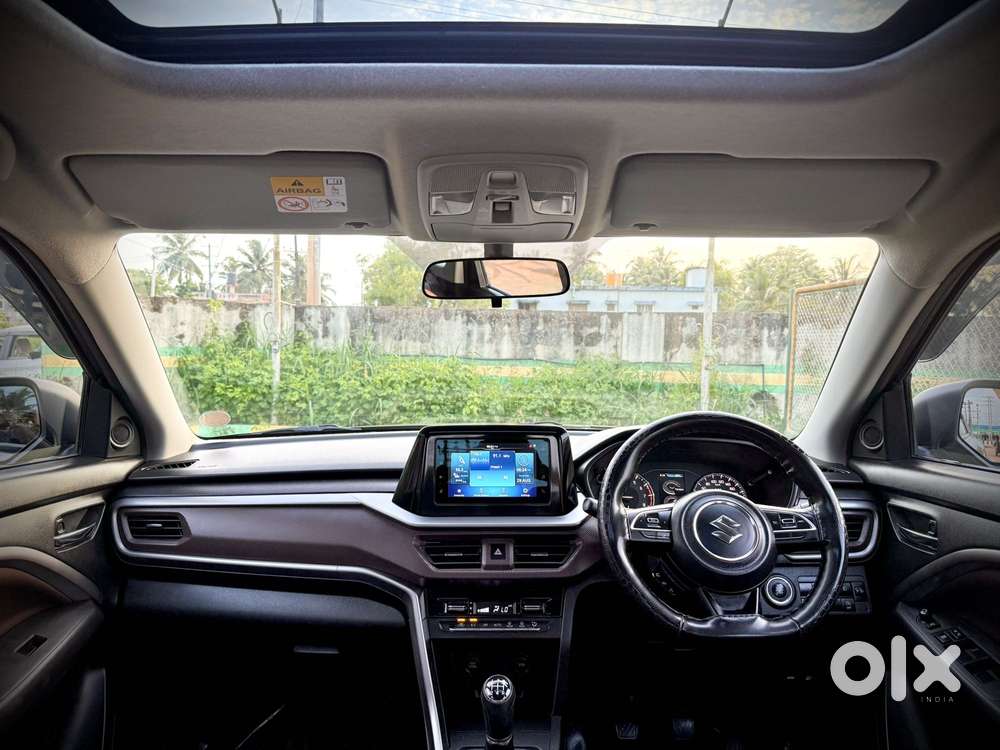 Maruti Suzuki Brezza 1.5 Zxi Smart Hybrid, 2023, Petrol
