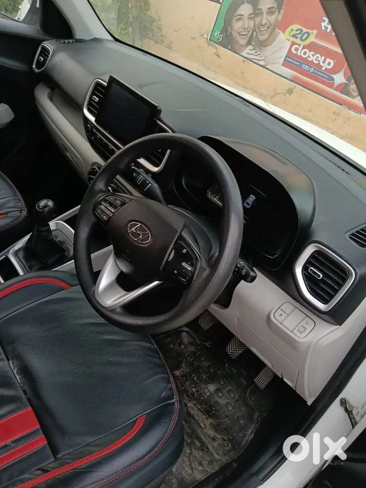 Hyundai Venue Sx Mt 2023 Model