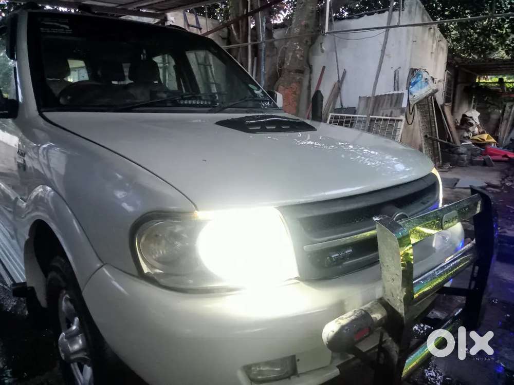 Tata Safari Dicor 2012, Urgent Sale Vehicle Is In Very Good Condition.