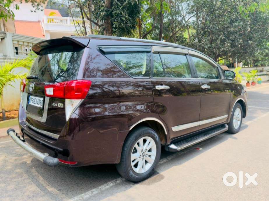 Toyota Innova Crysta 2.4 V 8 Str, 2018, Diesel