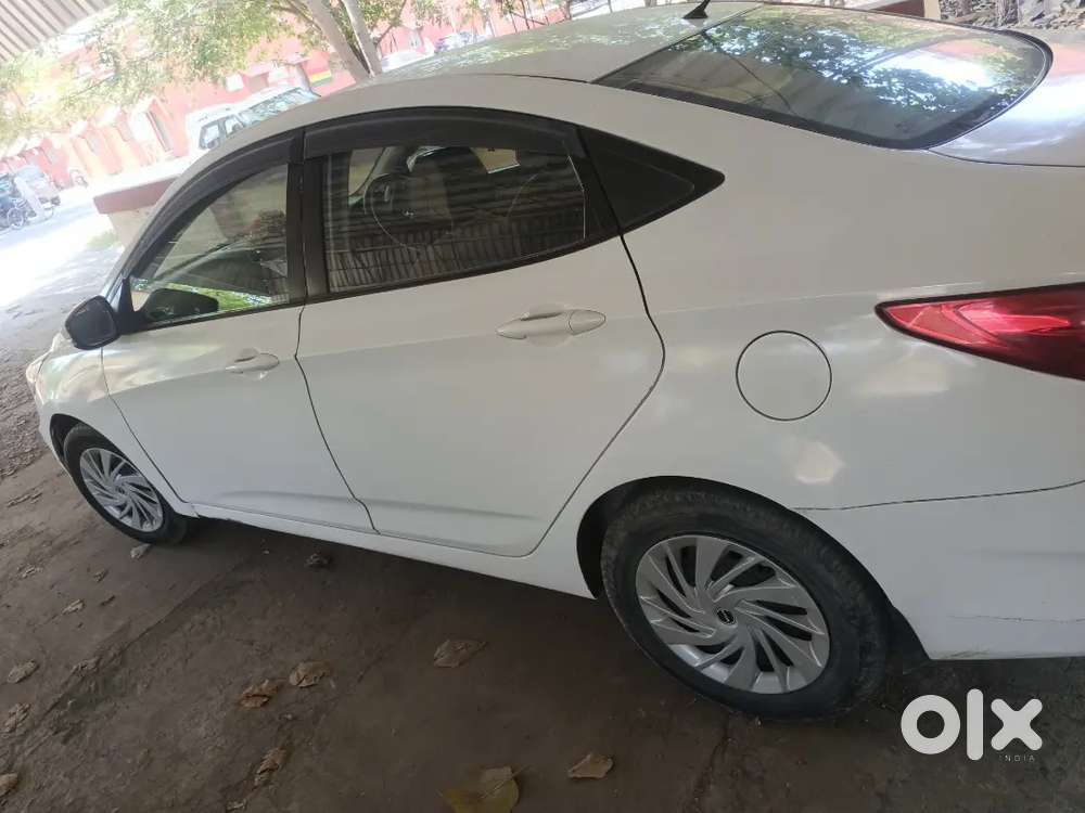 Hyundai Fluidic Verna 2014