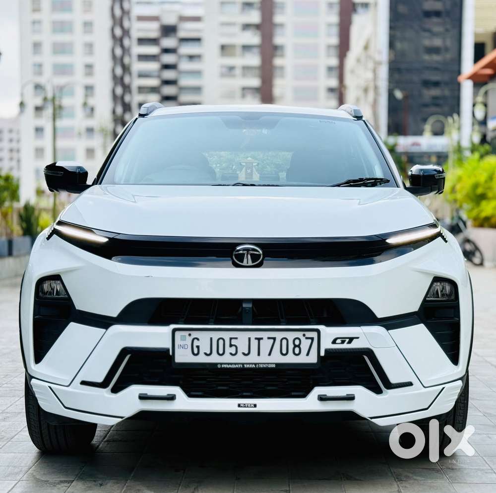 Tata Nexon Creative Plus S 1.2 Revotron Petrol 6 Amt Dt, 2025, Petro..