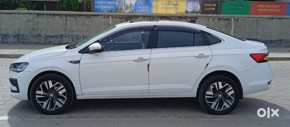 Skoda Slavia 1.0 Tsi Style At, 2024, Petrol