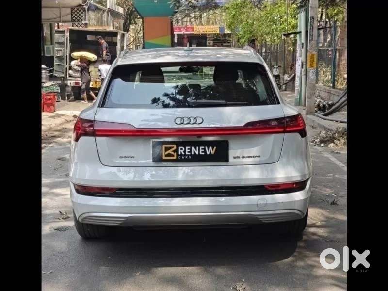 Audi E-tron, 2022, Electric