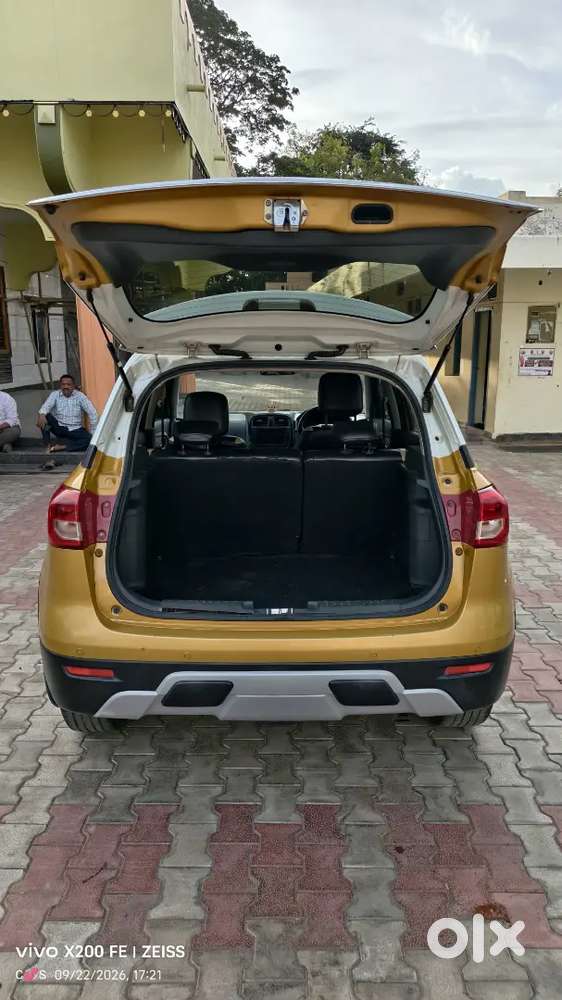 Maruti Suzuki Brezza Zdi+ 2017 Dual Tone
