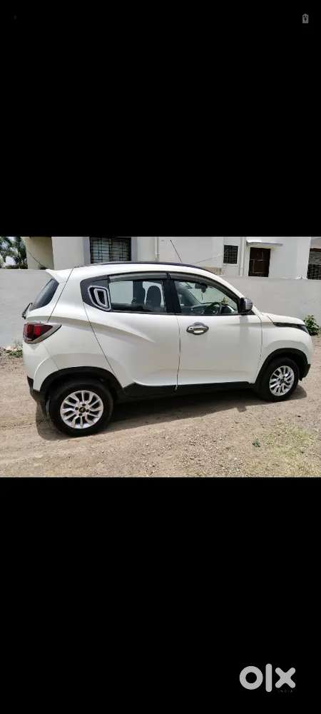 Mahindra Kuv 100 2017 Petrol 79000 Km Driven