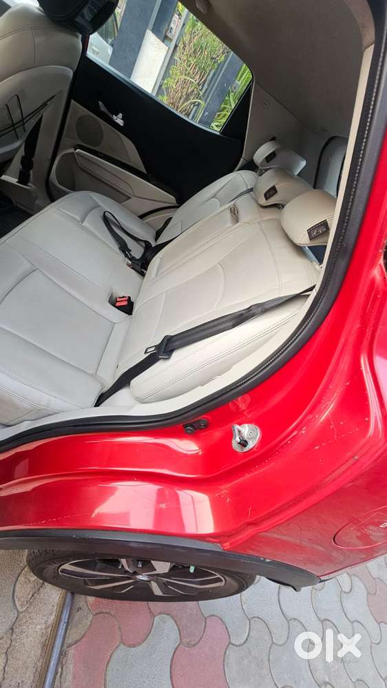Mahindra Xuv300 W8 Amt Optional Diesel, 2019, Diesel