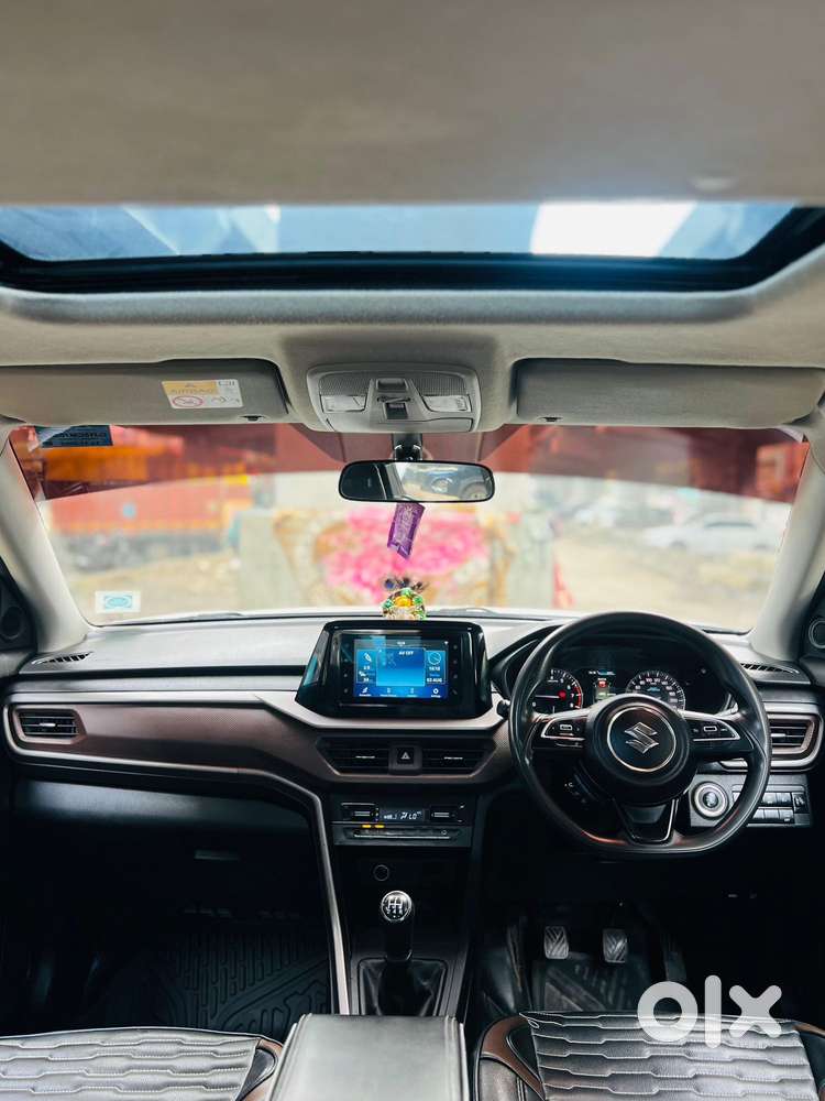 Maruti Suzuki Brezza 1.5 Zxi Smart Hybrid, 2022, Petrol