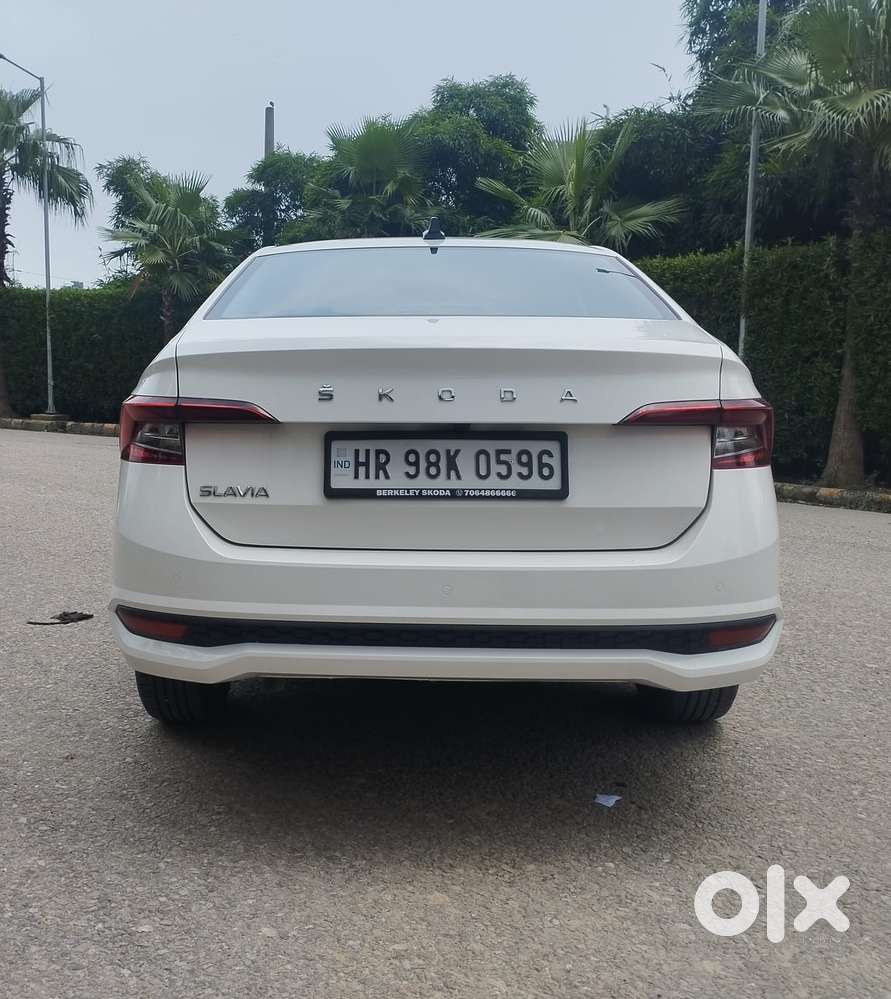 Skoda Slavia 1.0 Ambition Tsi At, 2023, Petrol