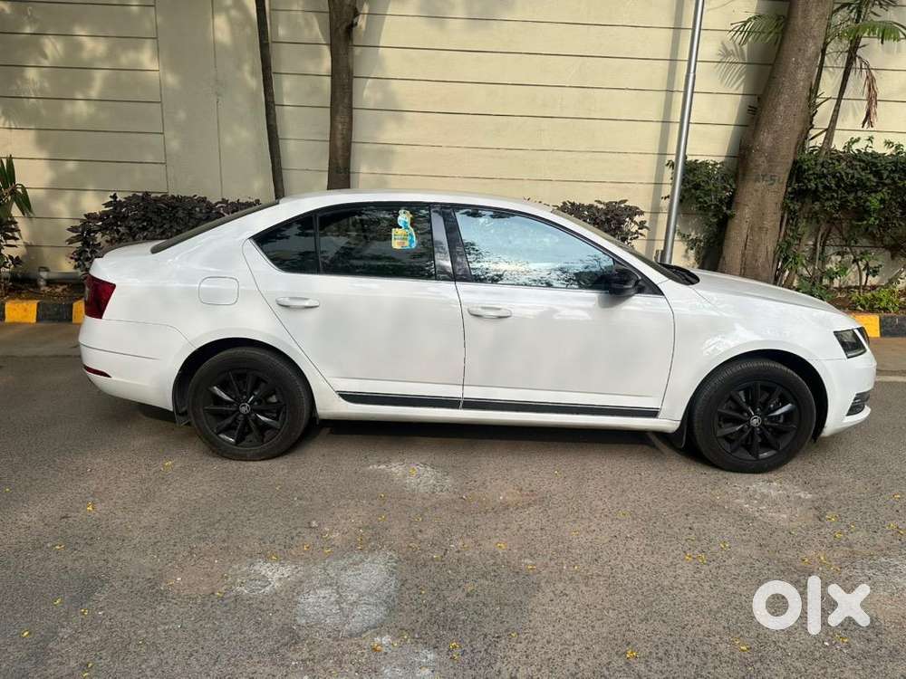 Skoda Octavia Mk3.5 Petrol At