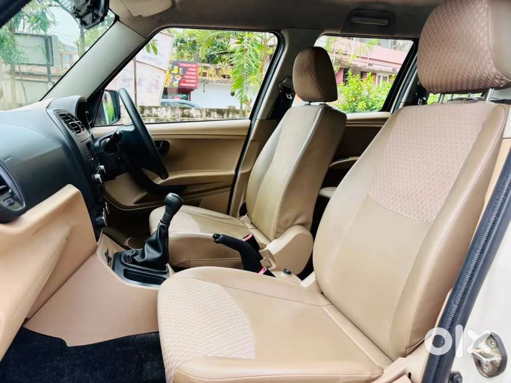 Mahindra Tuv 300 T6 Plus, 2016, Diesel