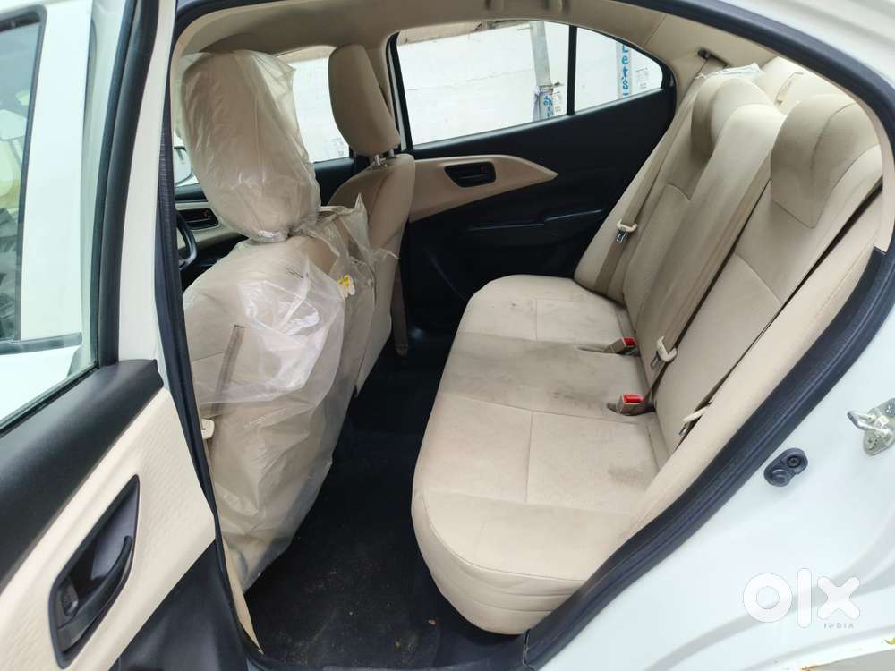 Maruti Suzuki Swift Dzire Lxi Option, 2025, Cng & Hybrids