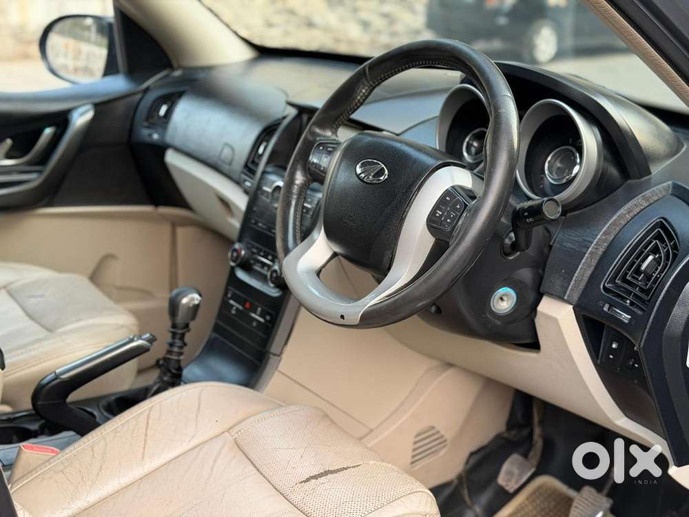 Mahindra Xuv500 W8 New Shape 2016 Model 2nd Owner