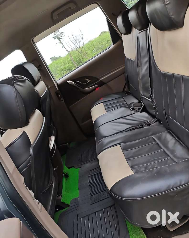 Mahindra Xuv5oo W8 Fwd For Sale