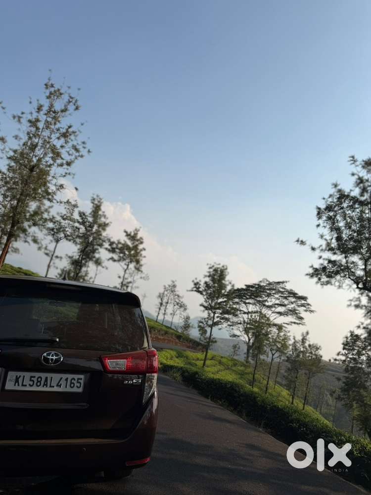 Innova Crysta Z Automatic