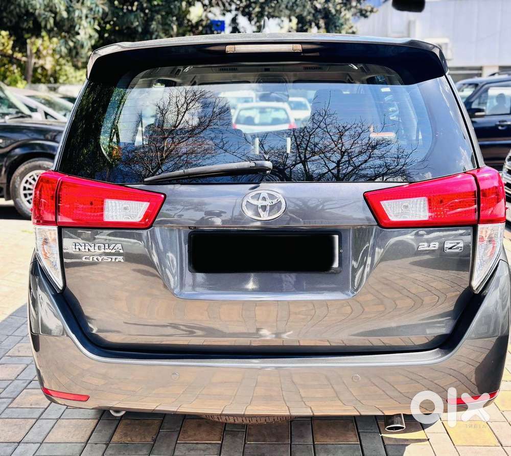 Toyota Innova Crysta 2.8 Zx At, 2016, Diesel