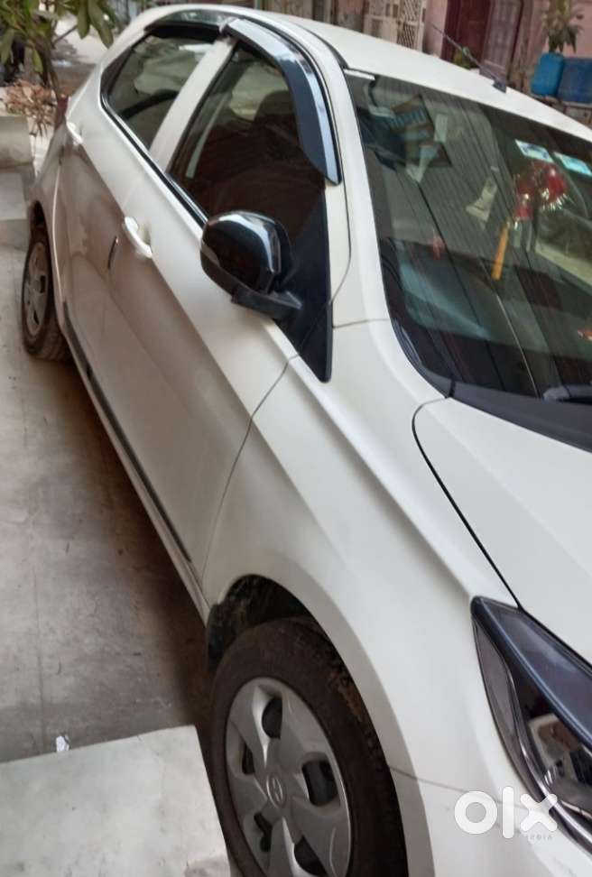 Tata Tiago 1.2 Revotron Xt (o), 2023, Petrol