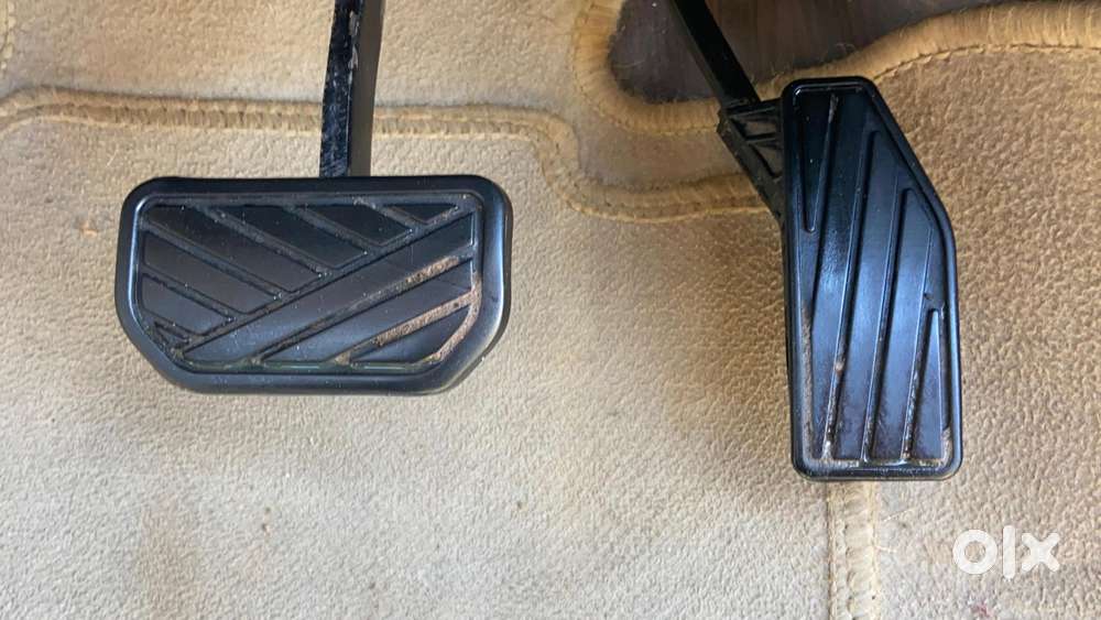 Maruti Suzuki Swift Dzire Amt Zxi, 2018, Petrol