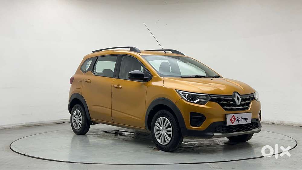 Renault Triber Rxt, 2022, Petrol