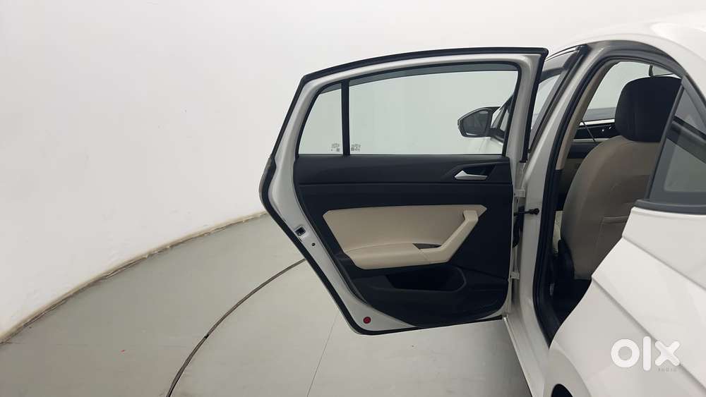 Volkswagen Virtus Highline Plus 1.0 Tsi At, 2023, Petrol