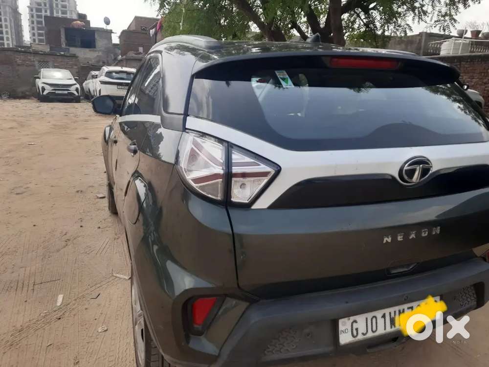 2023 Automatic Sunroof Nexon