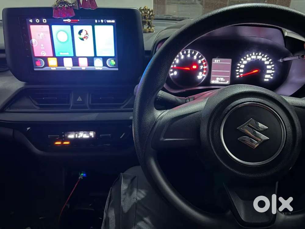 Maruti Suzuki Swift 2025 Petrol 9400 Km Driven