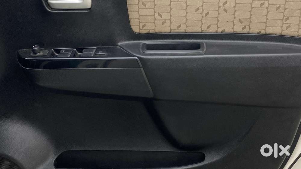 Maruti Suzuki Wagon R Vxi Amt, 2017, Petrol