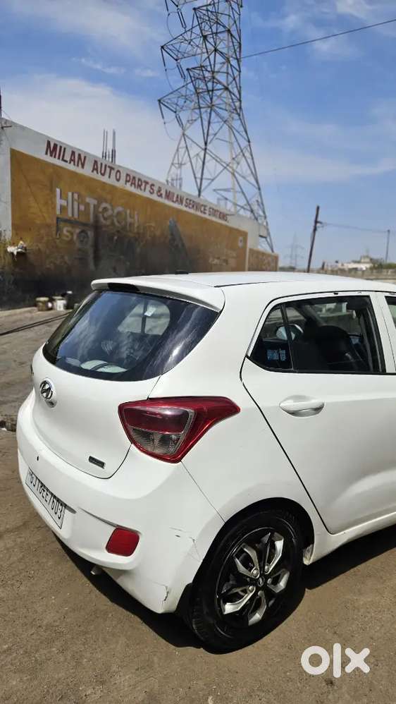 Grand I10 2019 Patrol &cng Urgent For Sell