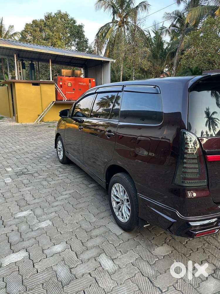 Toyota Innova 2013 Diesel Well Maintained