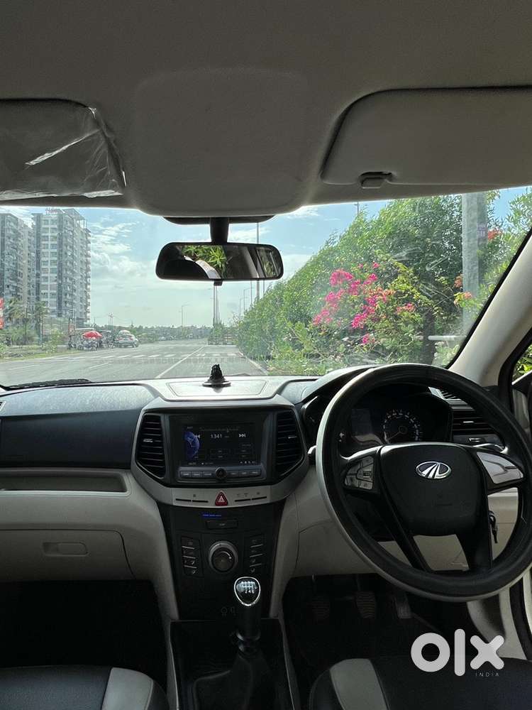 Xuv/300 W6