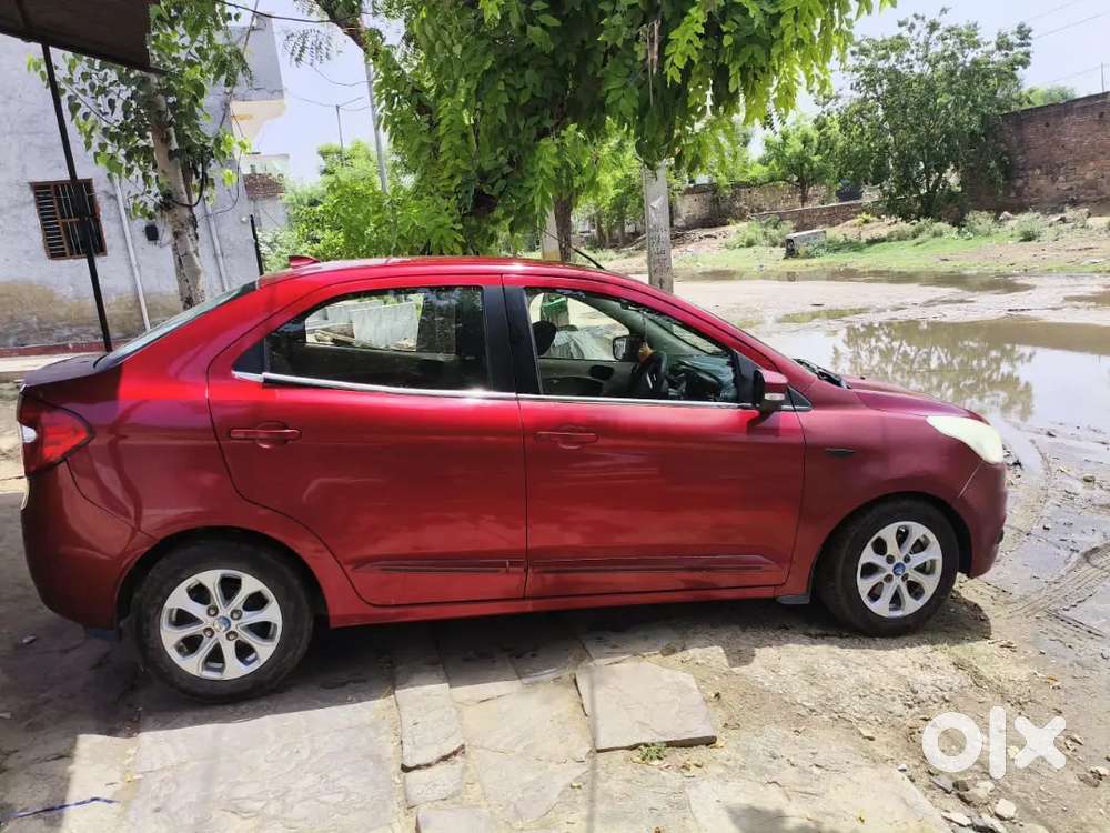 Ford Aspire Blu 2015