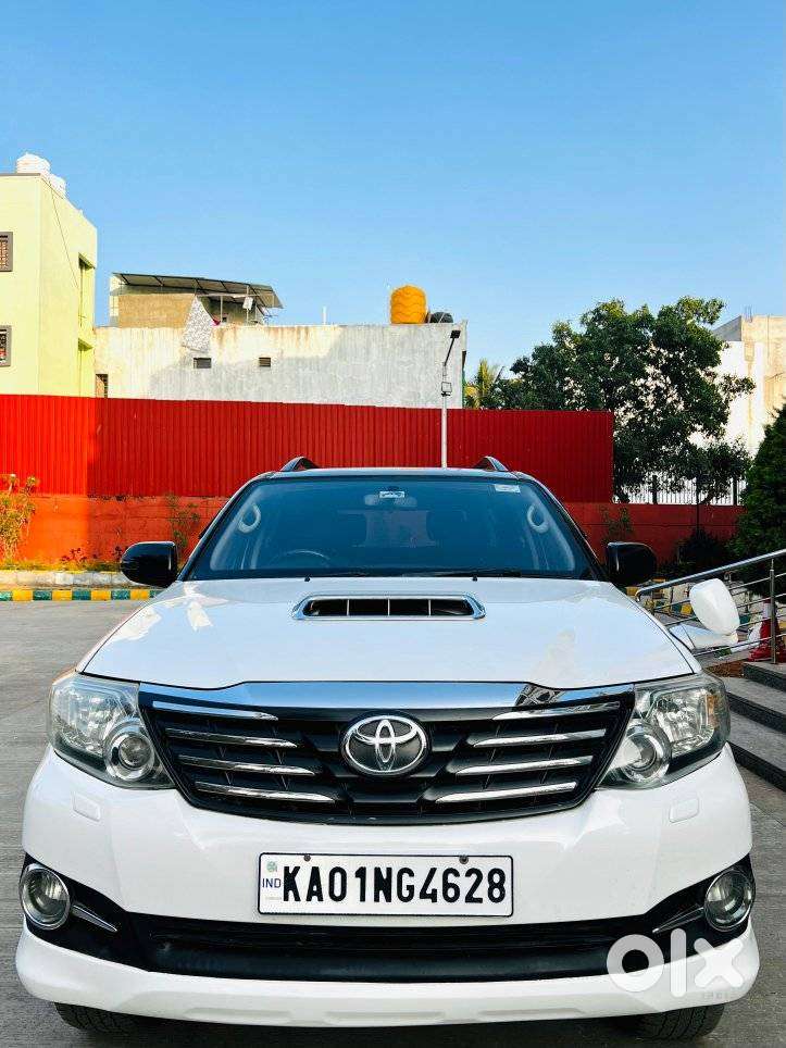 Toyota Fortuner 3.0 4x4 Manual, 2015, Diesel