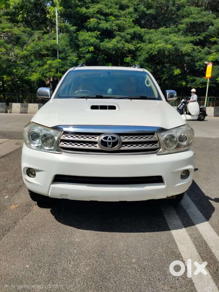 Toyota Fortuner, 2011, Diesel
