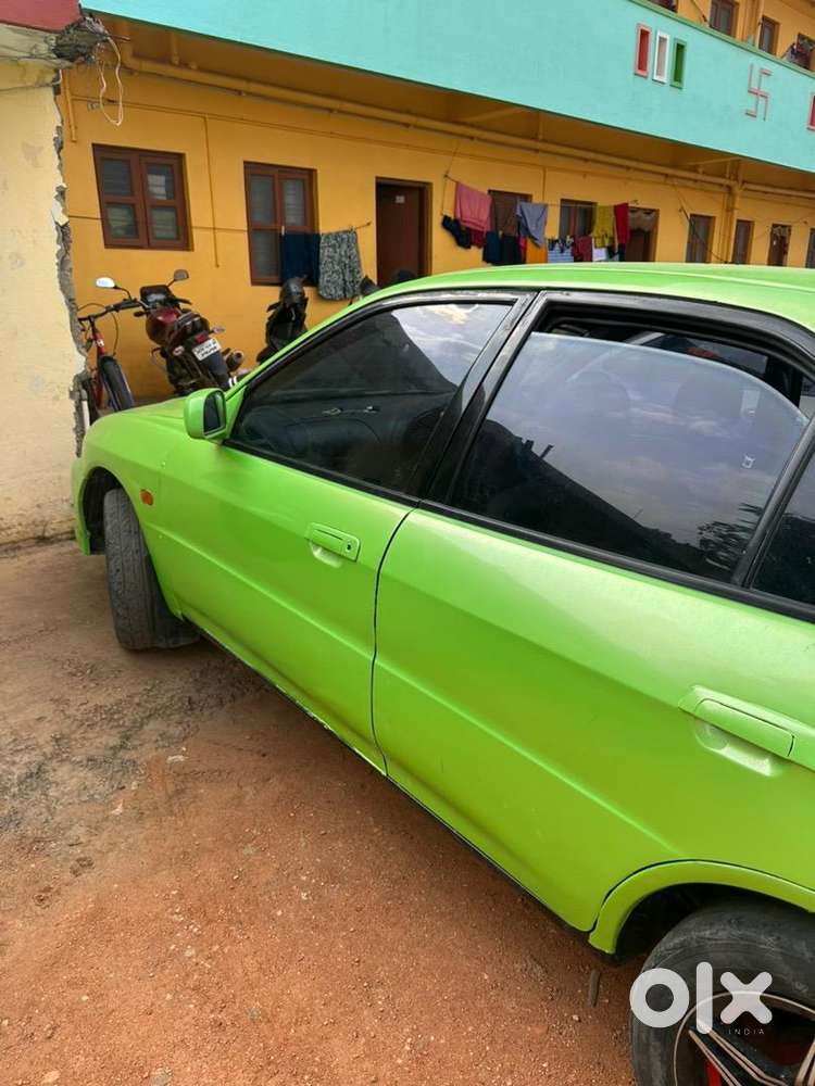 Mitsubishi Lancer 2002