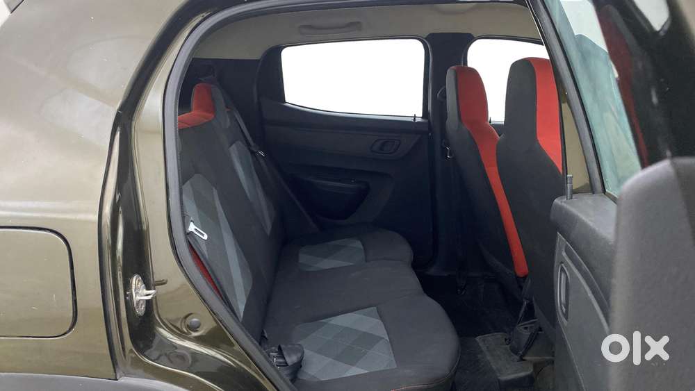 Renault Kwid 1.0 Rxt Amt, 2022, Petrol