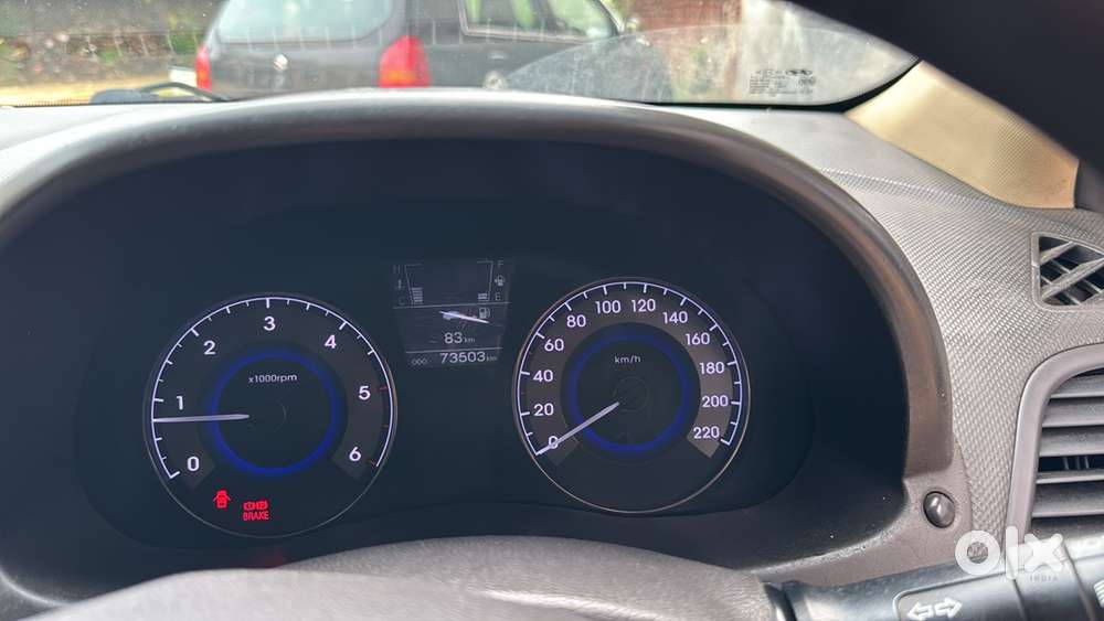 Hyundai Fluidic Verna 2014 Diesel Manual
