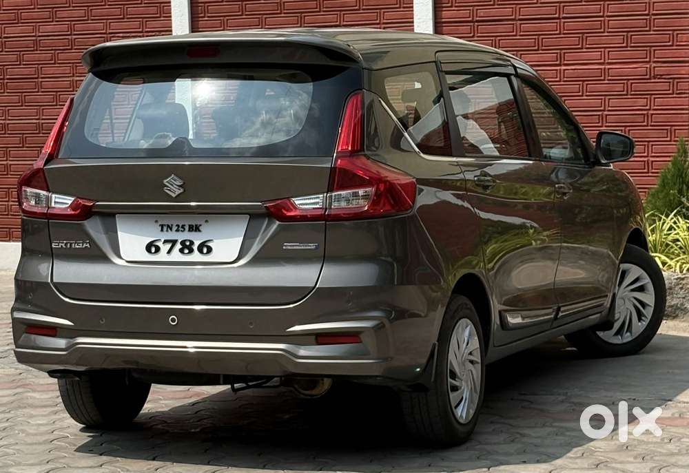 Maruti Suzuki Ertiga Vxi At Petrol, 2018, Petrol