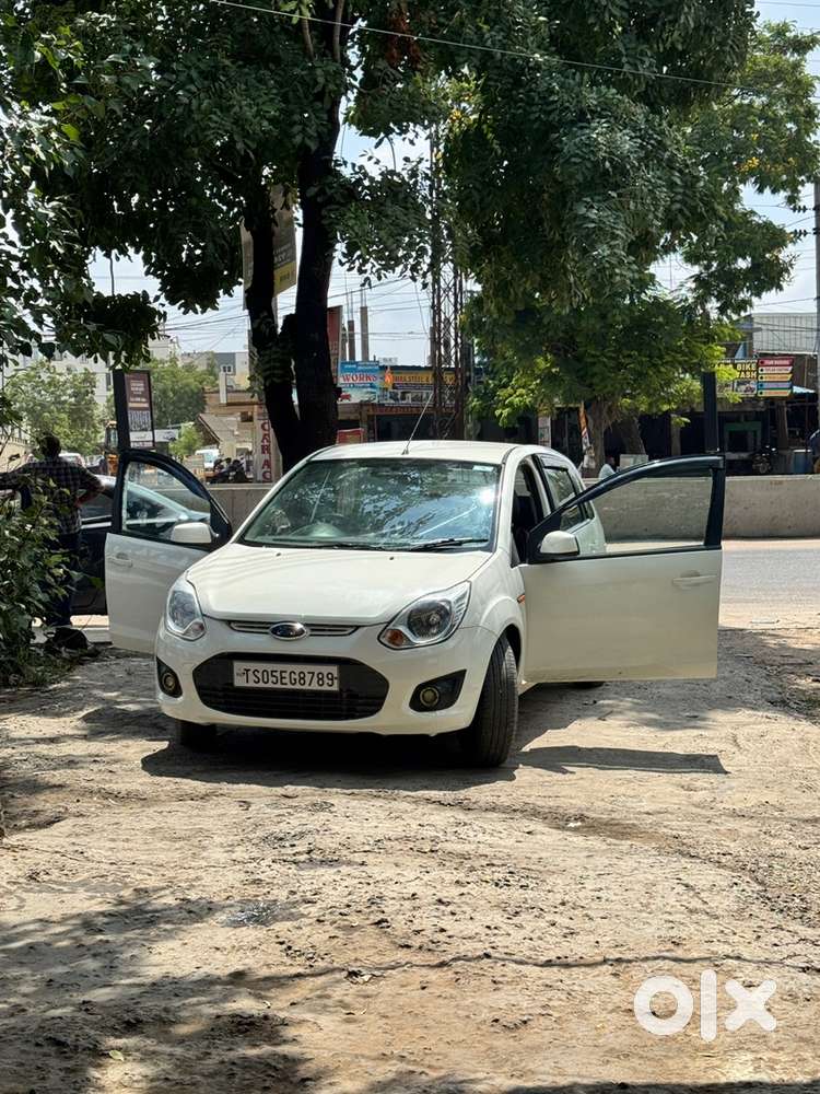 Ford Figo 2015 118000 Km Driven