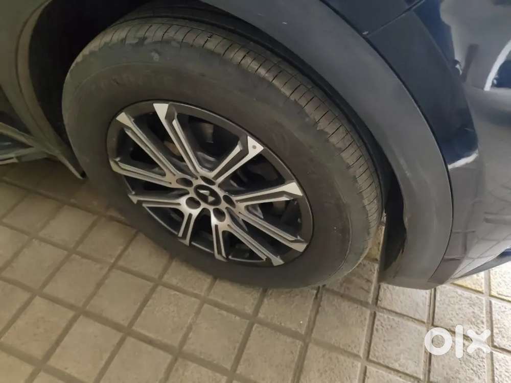 Mahindra Xuv700 Ax7 Automatic Petrol | 1st Owner | Oct 2024 | Mumbai