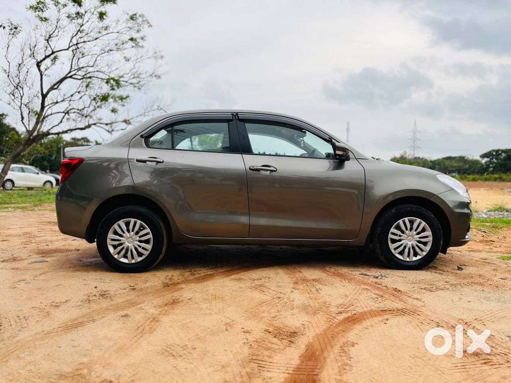 Maruti Suzuki Dzire 1.2 Vxi, 2024, Petrol