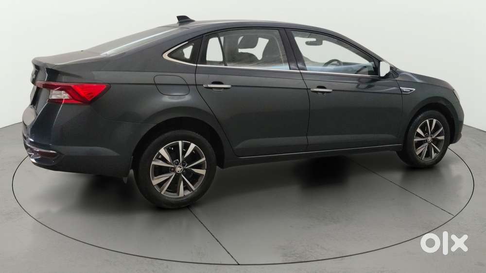 Skoda Slavia 1.0 Tsi Style At, 2023, Petrol