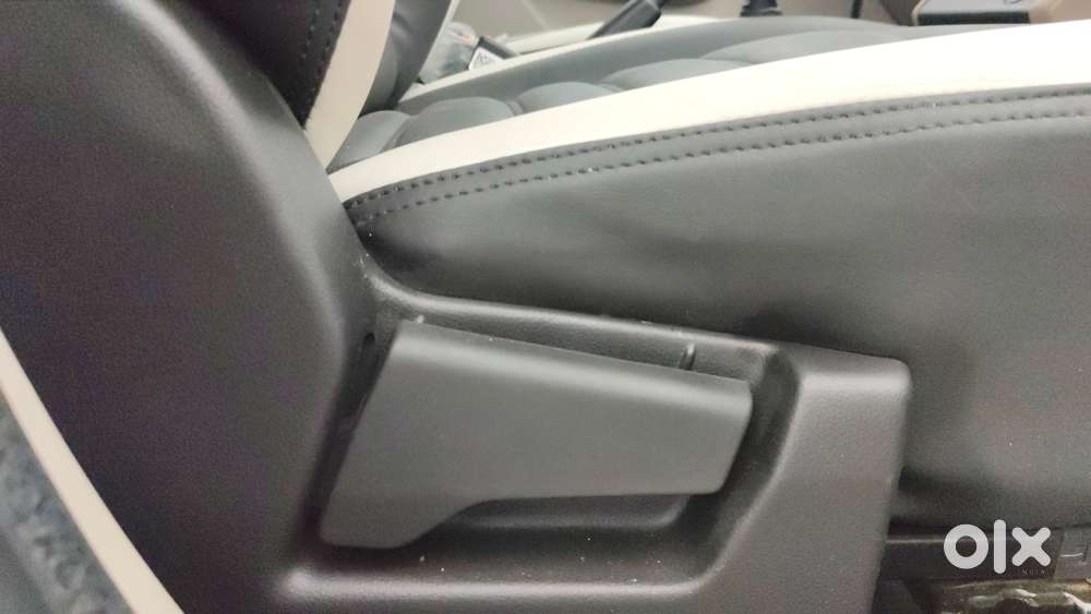 Renault Triber Rxl, 2024, Petrol