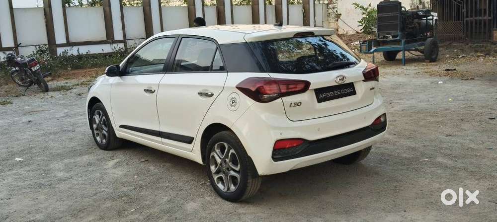 Hyundai I20 Petrol Asta Option, 2019, Petrol
