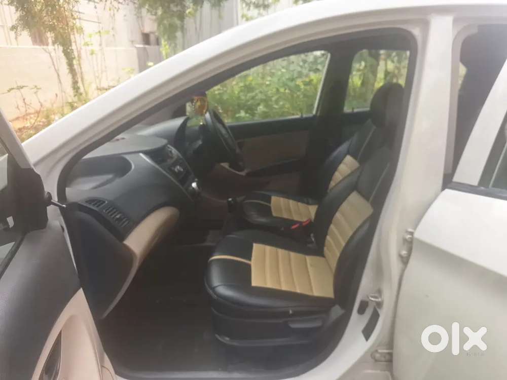 2015 Hyundai Eon Era +