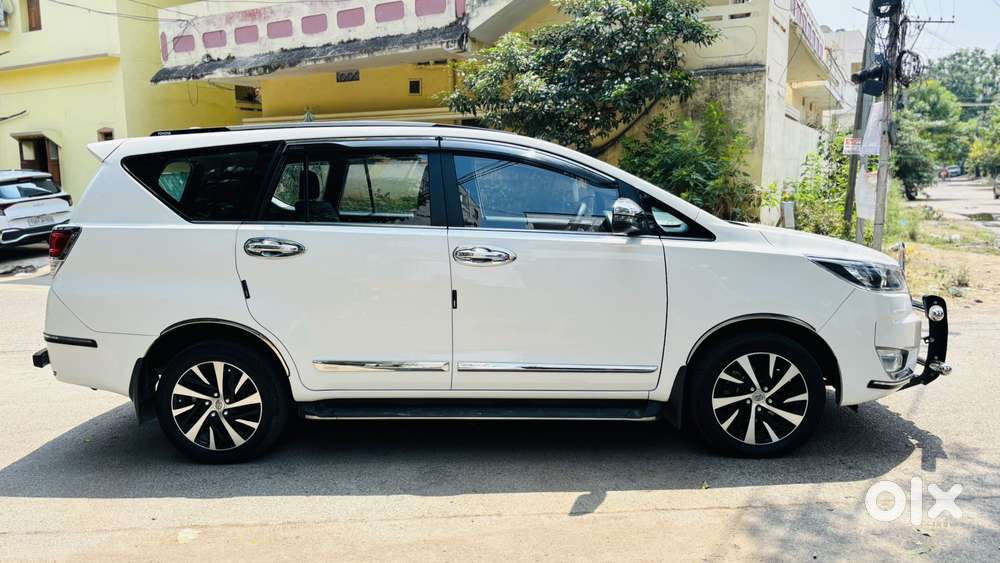 Toyota Innova Crysta 2.4 Z 7 Str, 2023, Diesel