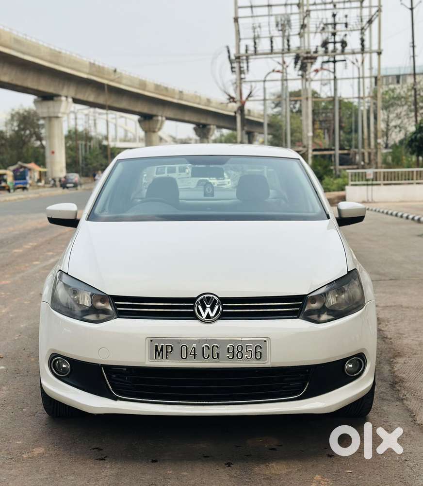 Volkswagen Vento 2010-2013 Petrol Highline, 2011, Petrol
