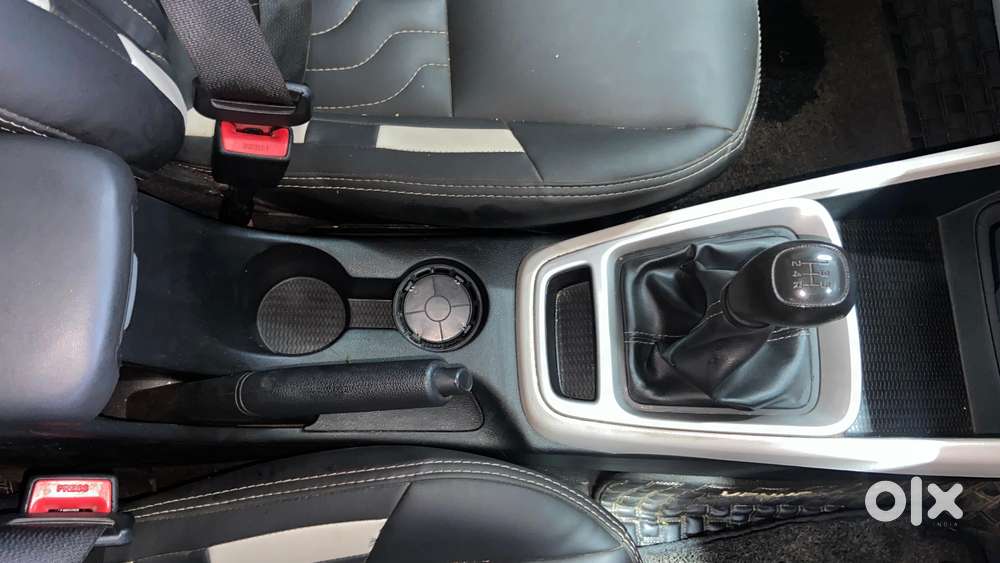 Hyundai Venue 1.2 S (o), 2023, Petrol