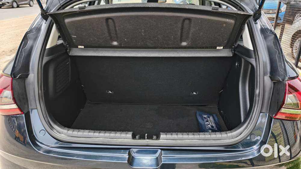 Hyundai I20 Petrol Asta Option, 2022, Petrol